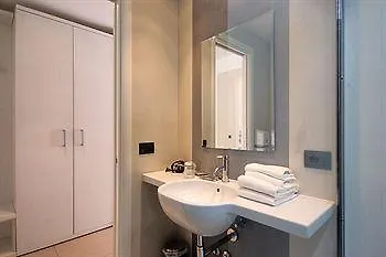 Pensjonat 69 Manin Street 3*